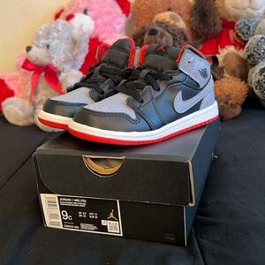 Jordan 1 Mid (TD) 9c toddler boys